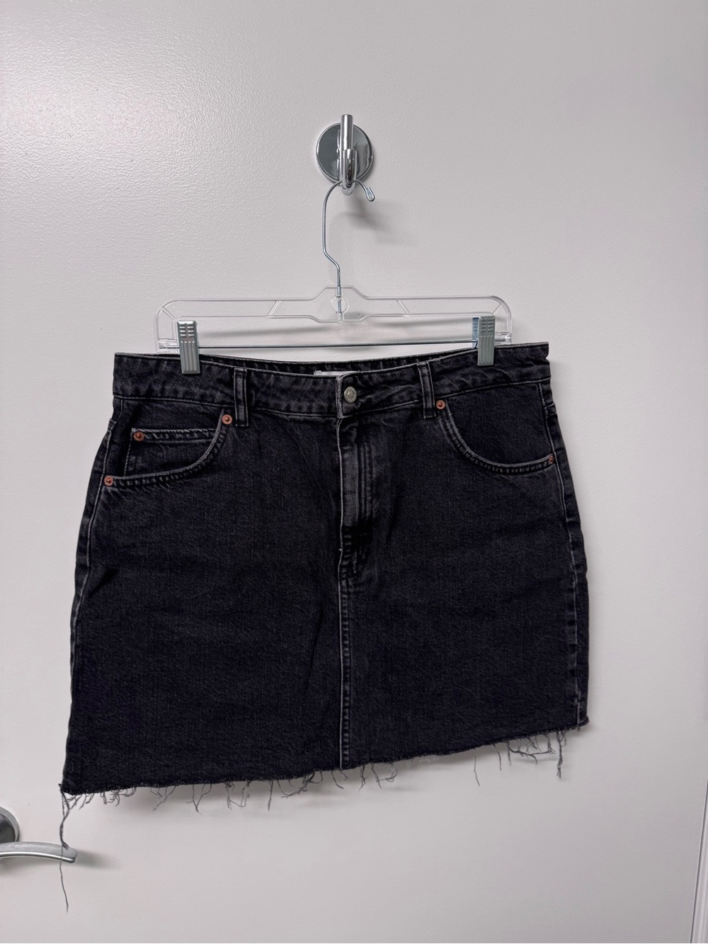 Topshop Moto Black Denim Mini Skirt - Classic High- Waist Style - Picture 2 of 4